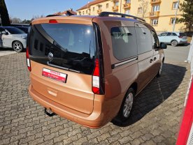 Volkswagen Caddy Maxi Life 2.0 TDi 7 míst