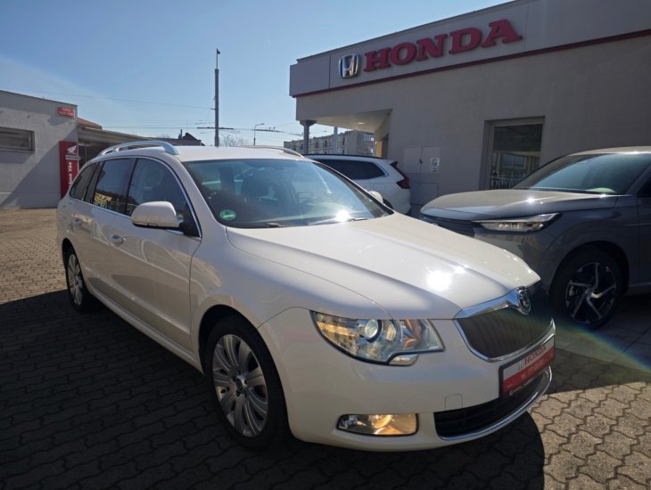 Škoda Superb 1.8 TSi Ambition NAVI Bi-Xenon