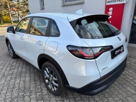 Honda ZR-V 2.0eHEV 135kW ELEGANCE SKLADEM