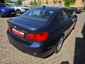 BMW Řada 3 320d Limousine NAVI 135kW