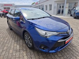 Toyota Avensis 1.8 VVT-i Executive Kamera