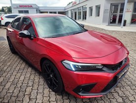 Honda Civic 2.0 e:HEV SPORT RED SKLADEM