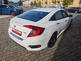 Honda Civic 1.5 i-VTEC Turbo Elegance CVT