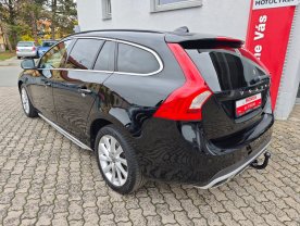 Volvo V60 2.0 D4 Momentum Xenon Webasto