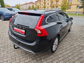 Volvo V60 2.0 D4 Momentum Xenon Webasto