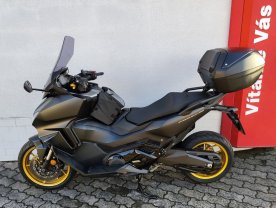 Honda Forza 750 Special Edition Akrapovič