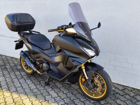 Honda Forza 750 Special Edition Akrapovič