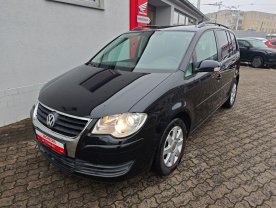 Volkswagen Touran 1.6 United Digiklima 7 míst