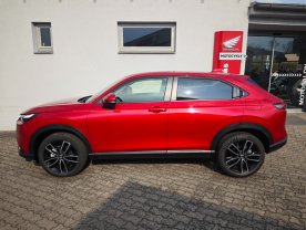 Honda HR-V 1.5 e:HEV Elegance Red SKLADEM
