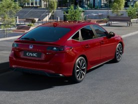 Honda Civic 2.0e:HEV Elegance Facelift 26