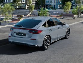 Honda Civic 2.0e:HEV Elegance Facelift 26