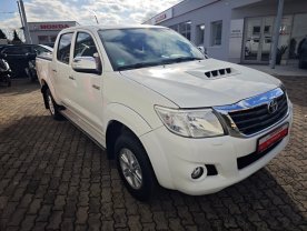 Toyota Hilux Double Cab 3.0D-4D AT 4WD