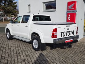 Toyota Hilux Double Cab 3.0D-4D AT 4WD