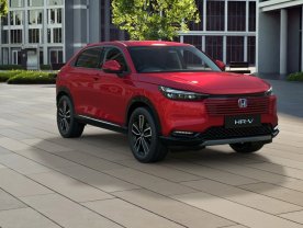 Honda HR-V 1.5 e:HEV Advance Crystal Red