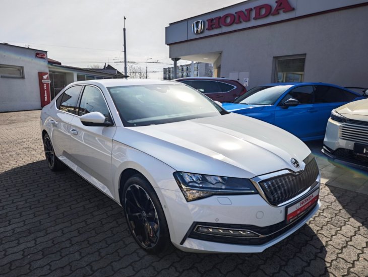 Škoda Superb iV 1.4 TSi Style Plug-in 160kW