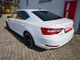 Škoda Superb iV 1.4 TSi Style Plug-in 160kW