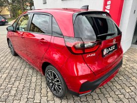 Honda Jazz 1.5 e:HEV ADVANCE SKLADEM