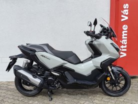 Honda ADV 350 1