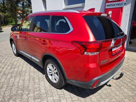 Mitsubishi Outlander 2.0 Mivec Diamant 2WD Kamera