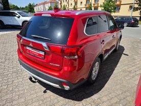 Mitsubishi Outlander 2.0 Mivec Diamant 2WD Kamera
