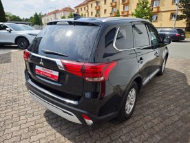 Mitsubishi Outlander 2.0 Mivec Diamant 2WD Kamera