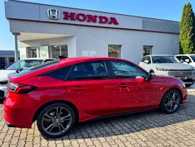 Honda Civic 2.0 e:HEV SPORT MR27 SKLADEM